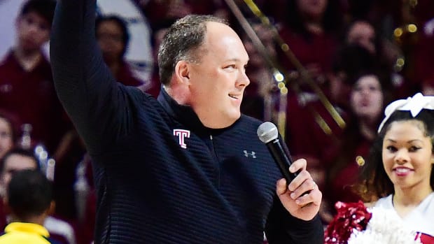 geoff-collins-temple-owls-football-coach-swag.jpg